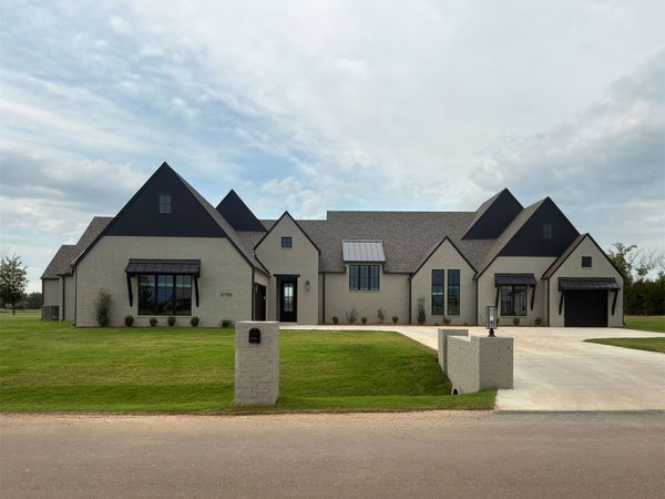 31750 E Two Socks Drive, Broken Arrow, OK 74014