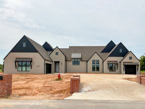 31750 E Two Socks Drive, Broken Arrow, OK 74014