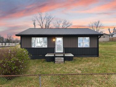 6 Arthur Street, Clay City, KY 40312