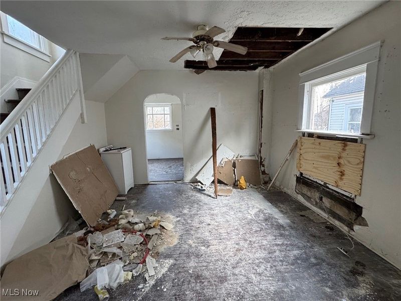 1011 Laurel Avenue, Akron, OH 44307 Photo 8