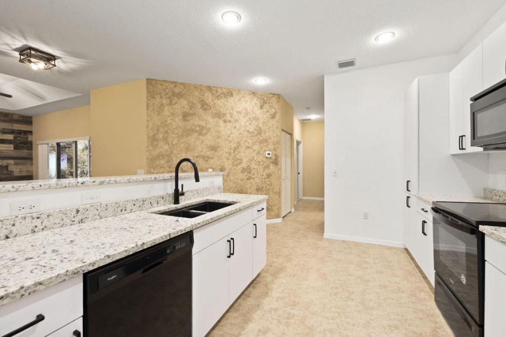 1863 S Dovetail Drive, Unit B1, Fort Pierce, FL 34982 Photo