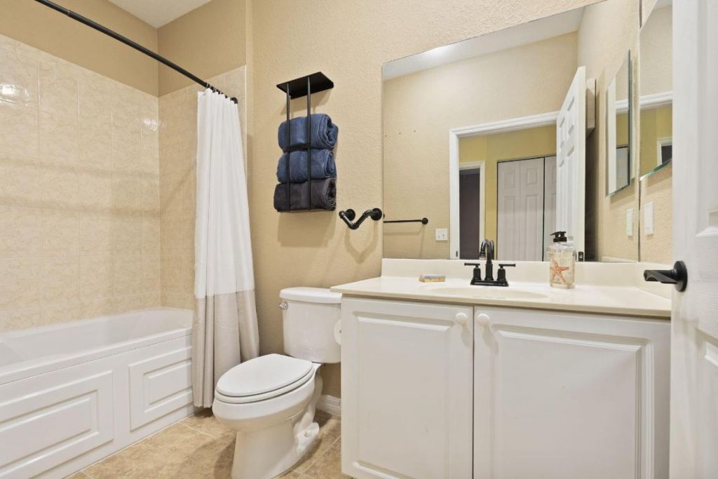 1863 S Dovetail Drive, Unit B1, Fort Pierce, FL 34982 Photo