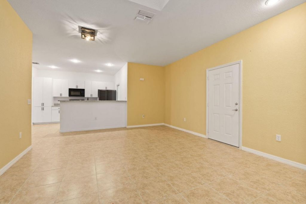 1863 S Dovetail Drive, Unit B1, Fort Pierce, FL 34982 Photo