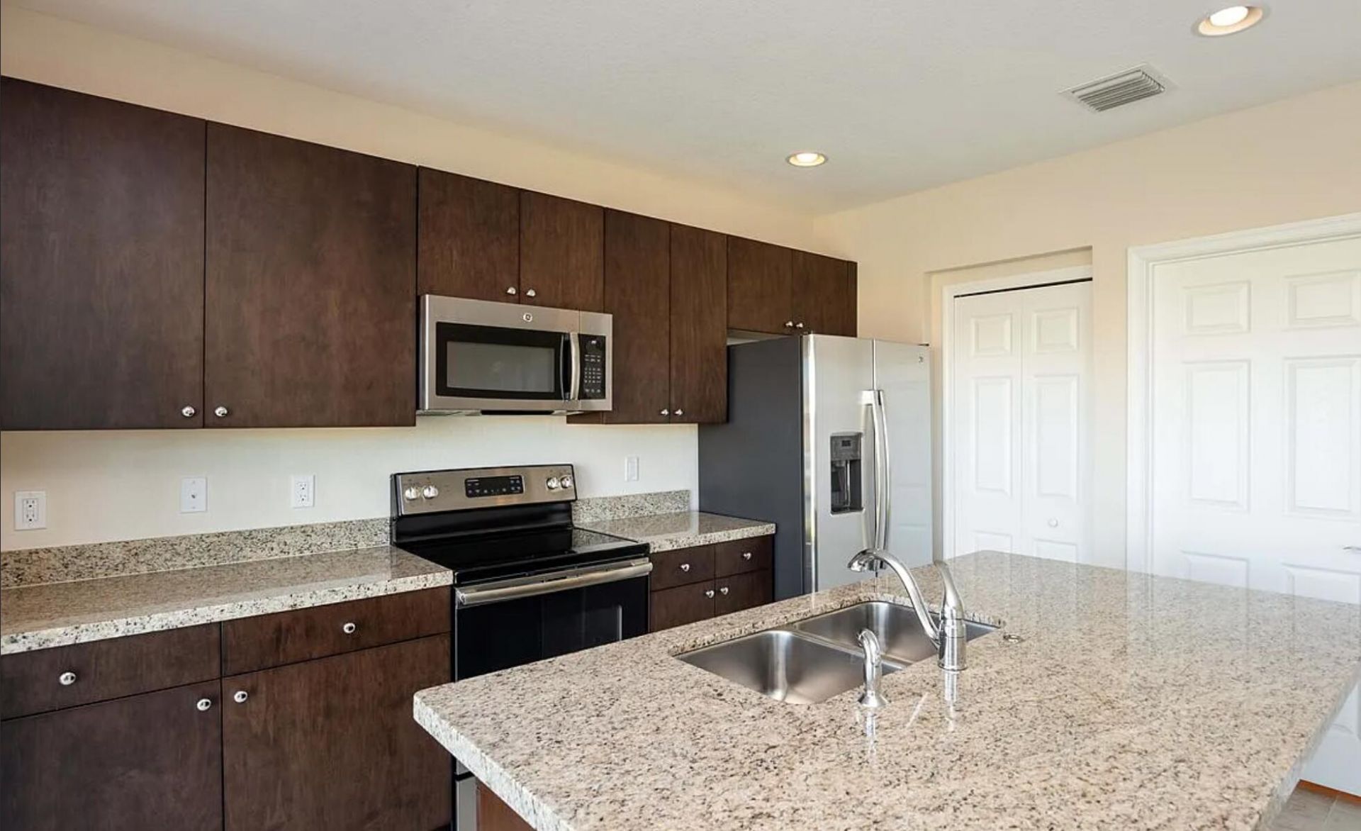 2621 NW Treviso Circle, Port Saint Lucie, FL 34986 Photo