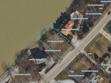 28883 E River Road Perrysburg, OH 43551