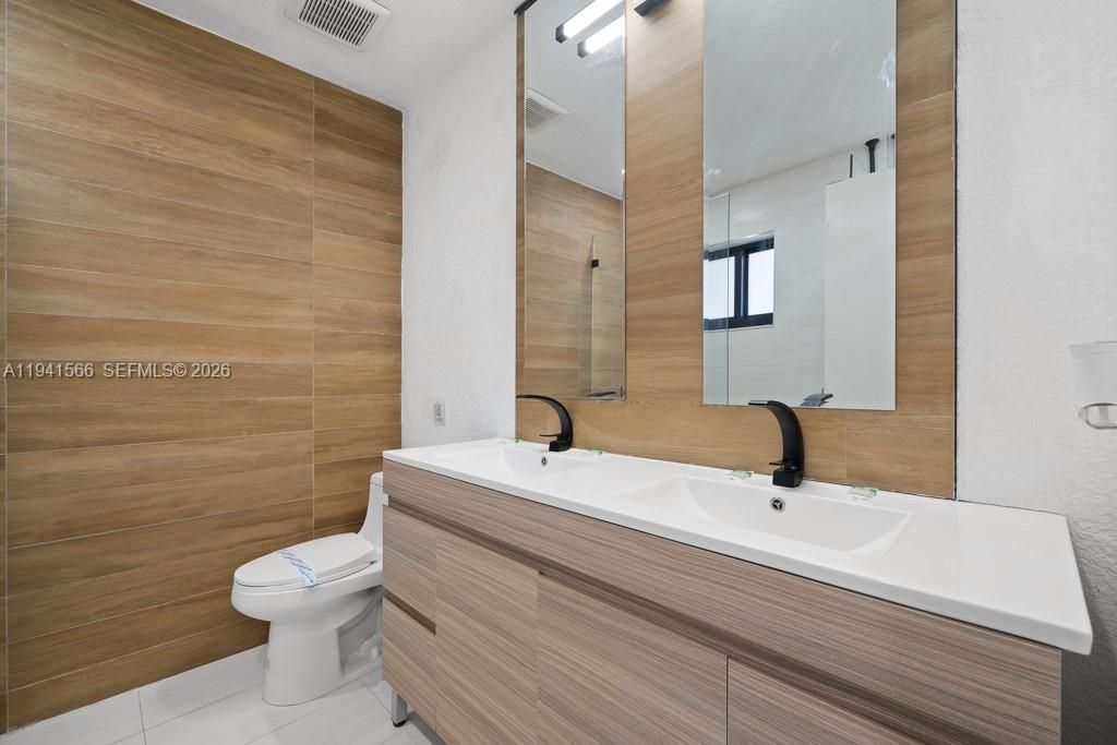 Please Call For Address, Miami, FL 33144 Photo