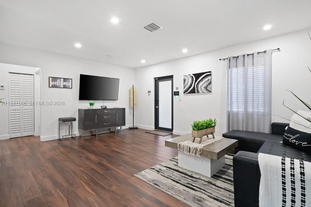 Please Call For Address, Miami, FL 33144 Photo