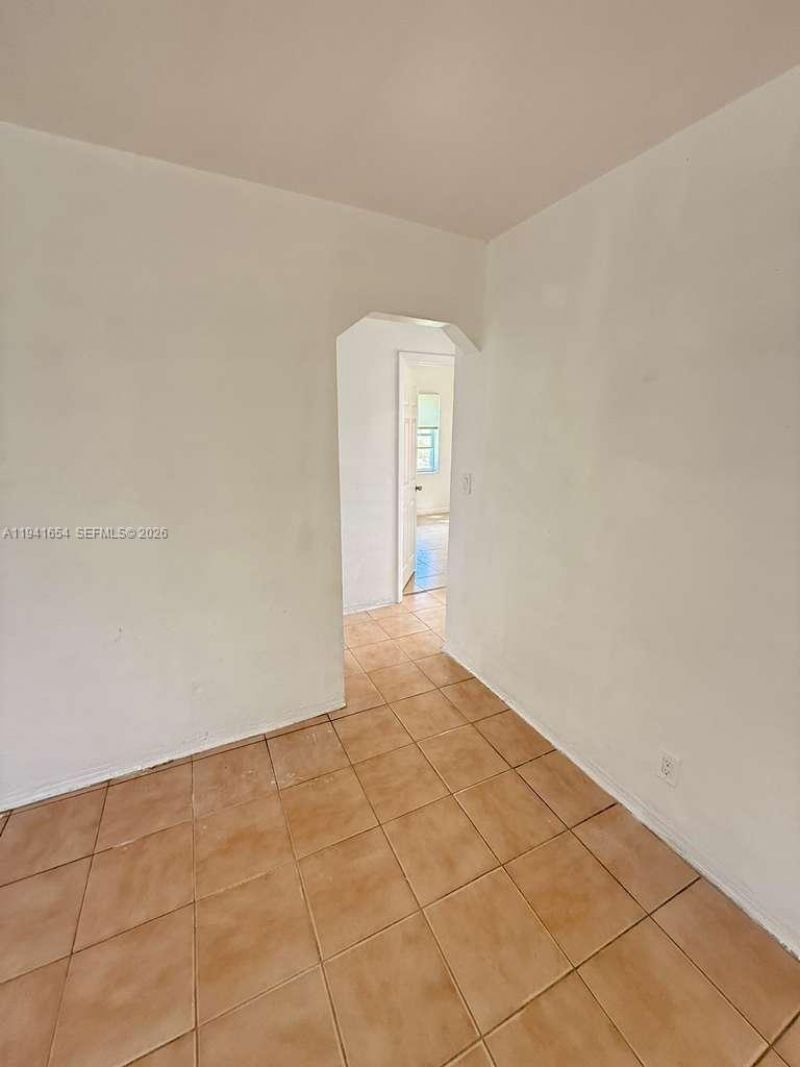 6720 NW 6th Ct, Unit 6720, Miami, FL 33150 Photo