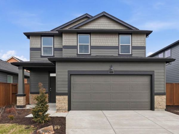 21653 SE Fuji Drive, Bend, OR 97702