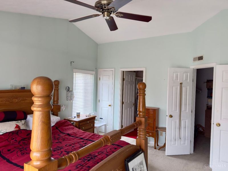 9805 Regatta Drive, Unit 302, Colerain Township, OH 45252 Photo 12