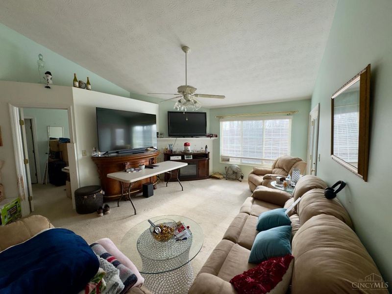 9805 Regatta Drive, Unit 302, Colerain Township, OH 45252 Photo 5