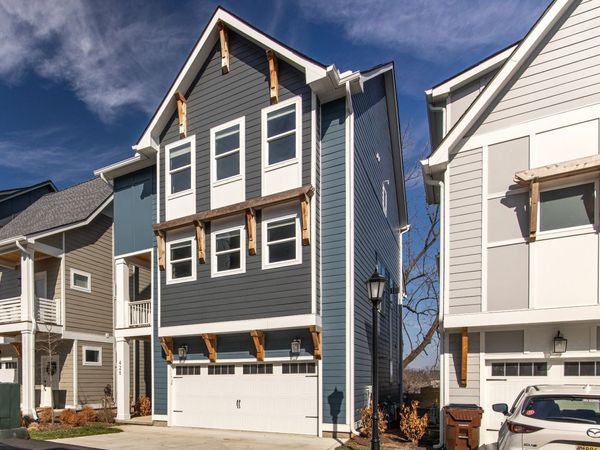 426 Becanni Ln, Nashville, TN 37209
