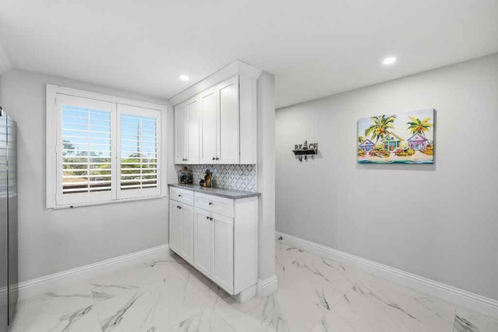 501 S Seas Drive, Unit 203, Jupiter, FL 33477 Photo