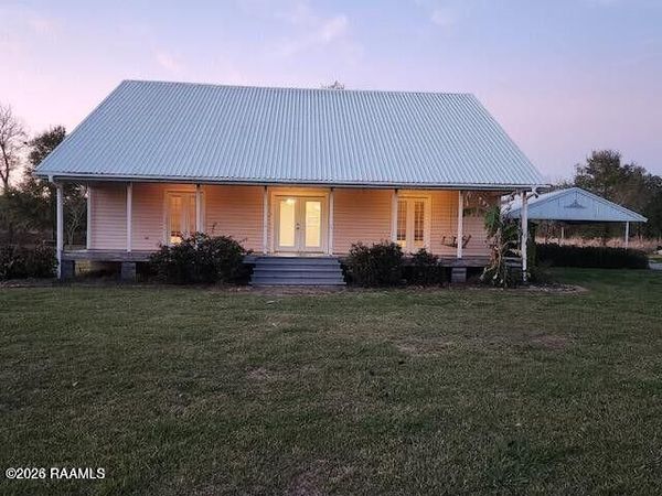 1025 Huval Lane, Breaux Bridge, LA 70517