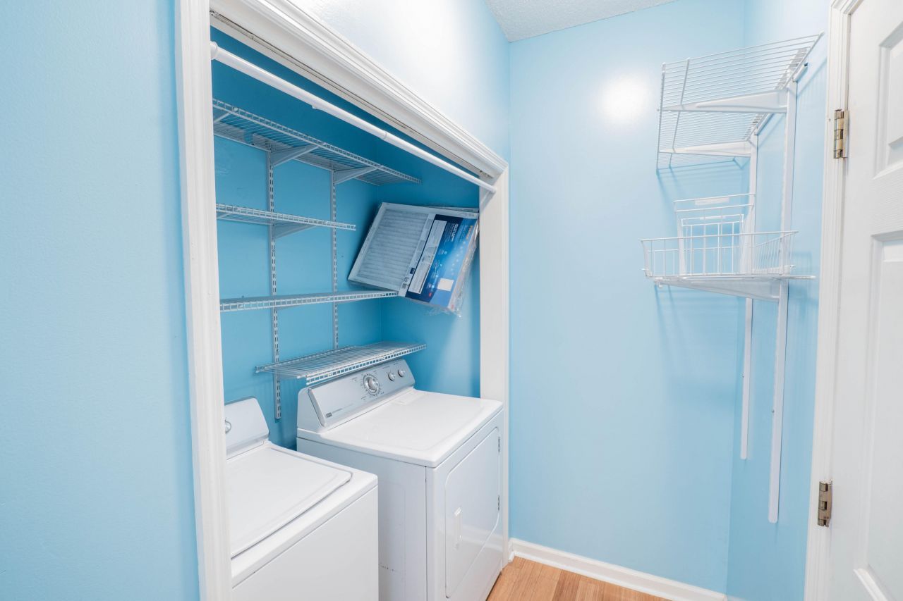 374 Culver Avenue Photo 14