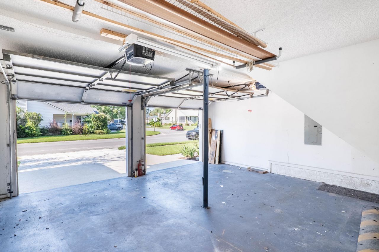 374 Culver Avenue Photo 16