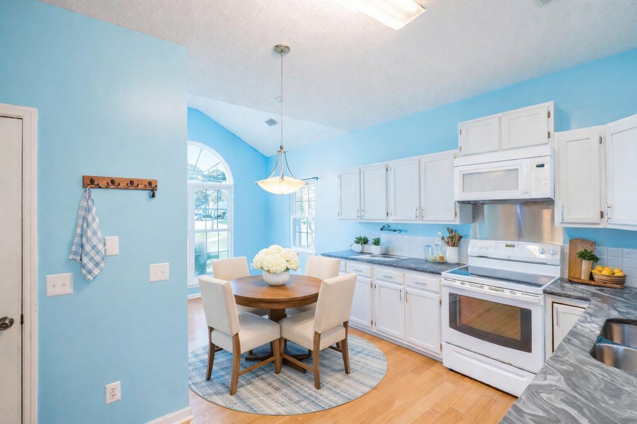 374 Culver Avenue Photo 3