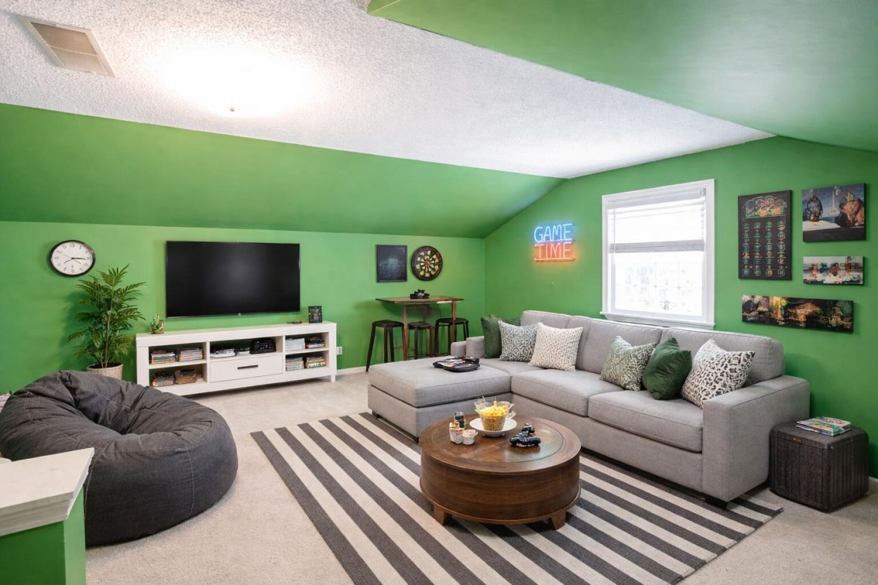 374 Culver Avenue Photo 6