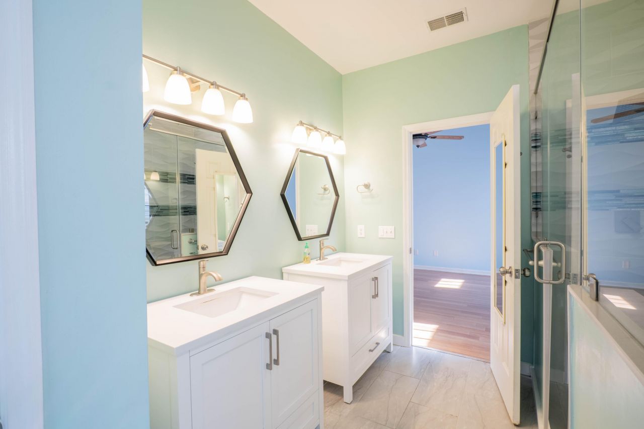 374 Culver Avenue Photo 8