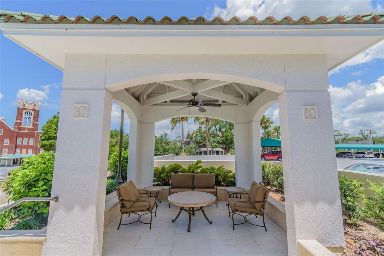 345 Bayshore Boulevard, Unit 1710, Tampa, FL 33606 Photo