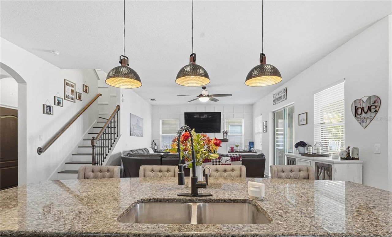 8113 Champions Forest Way, Tampa, FL 33635 Photo