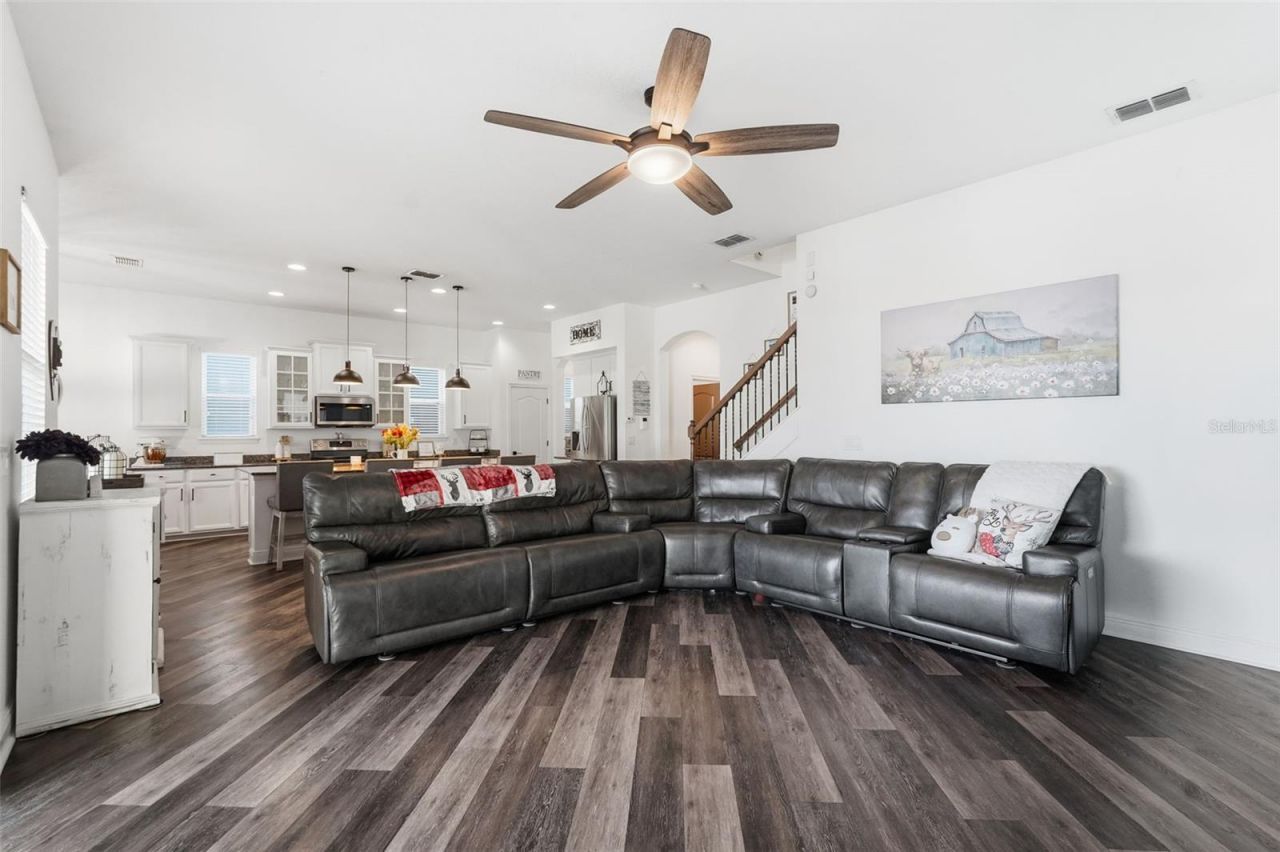 8113 Champions Forest Way, Tampa, FL 33635 Photo