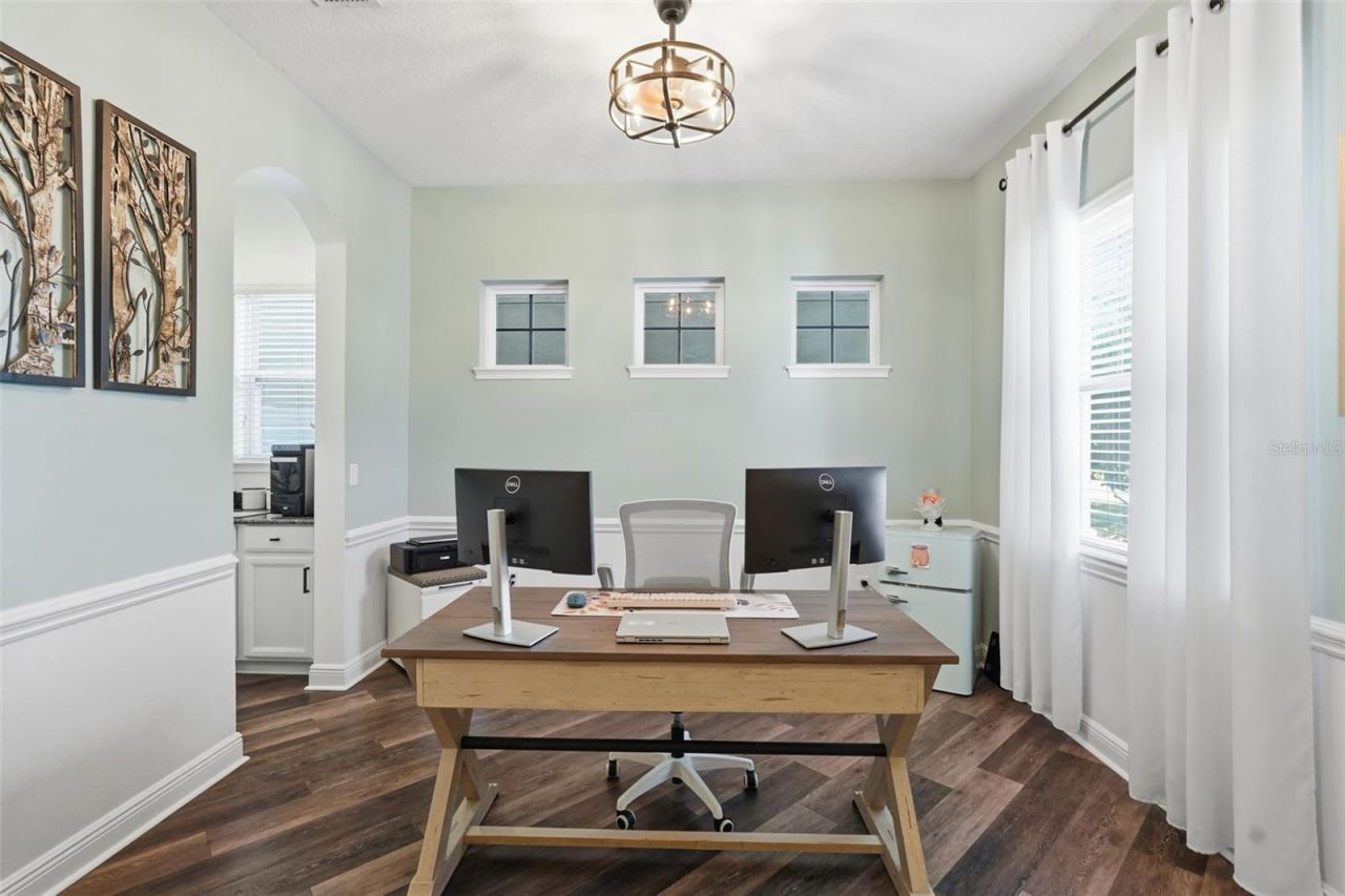 8113 Champions Forest Way, Tampa, FL 33635 Photo