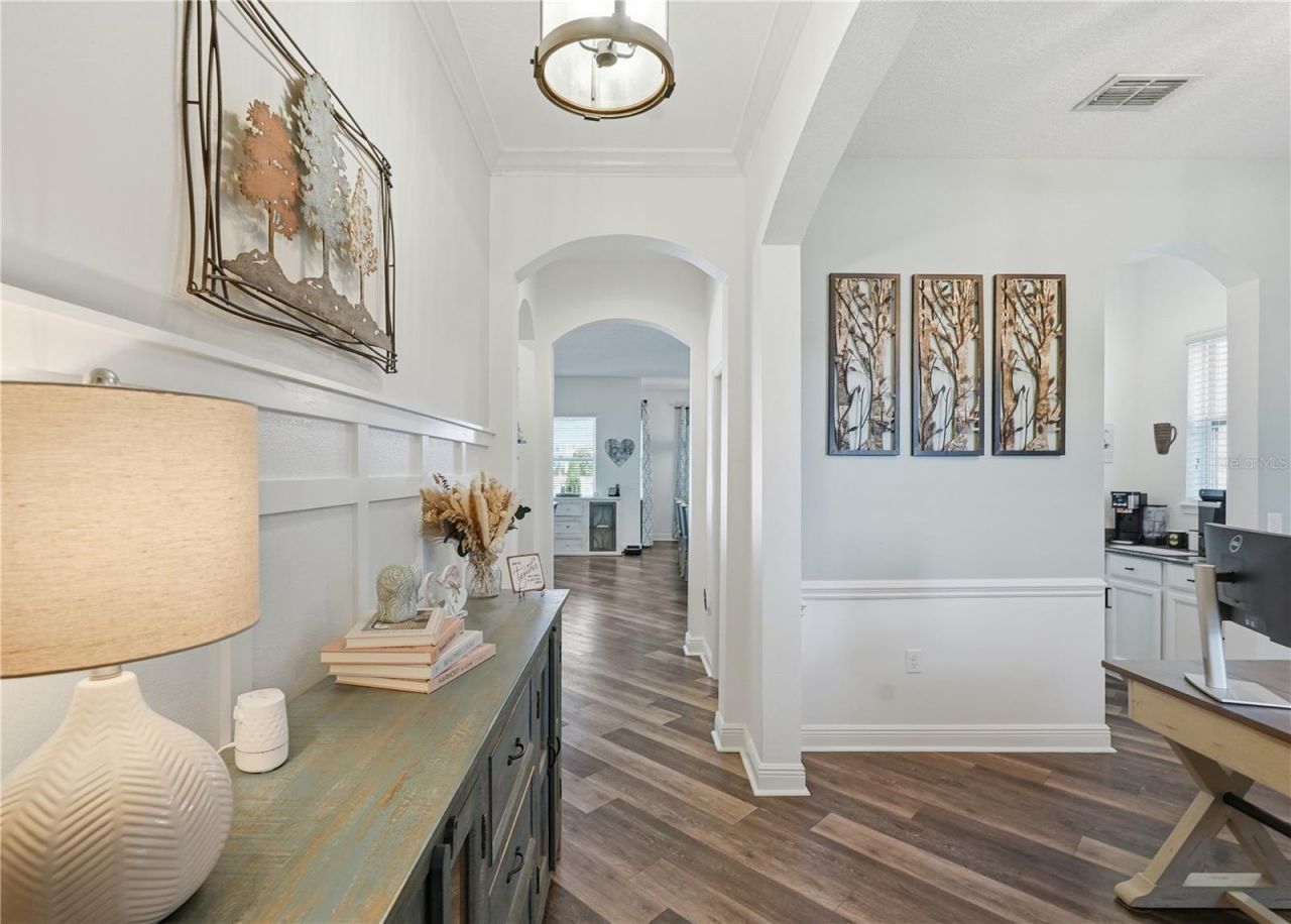 8113 Champions Forest Way, Tampa, FL 33635 Photo