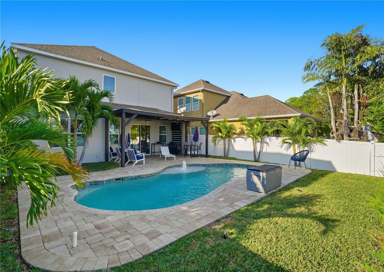 8113 Champions Forest Way, Tampa, FL 33635 Photo