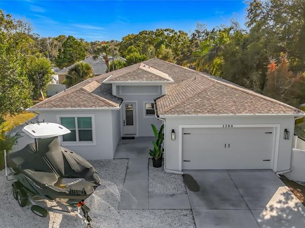 1306 E LEMON STREET, TARPON SPRINGS, FL 34689