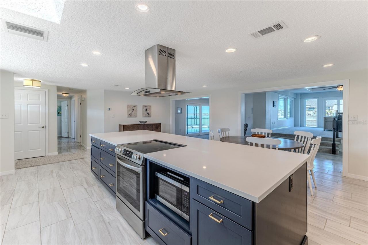 3409 Gulf Winds Circle, Hernando Beach, FL 34607 Photo