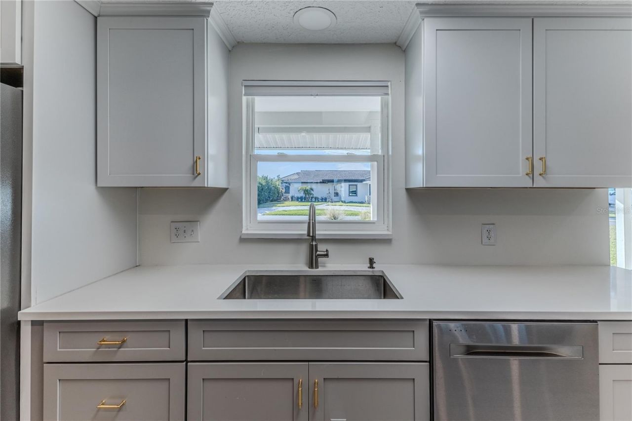 3409 Gulf Winds Circle, Hernando Beach, FL 34607 Photo