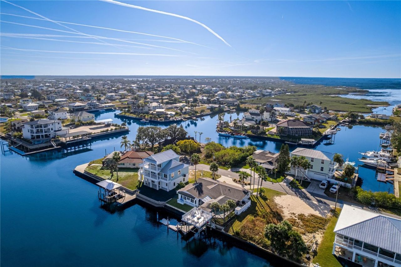 3409 Gulf Winds Circle, Hernando Beach, FL 34607 Photo