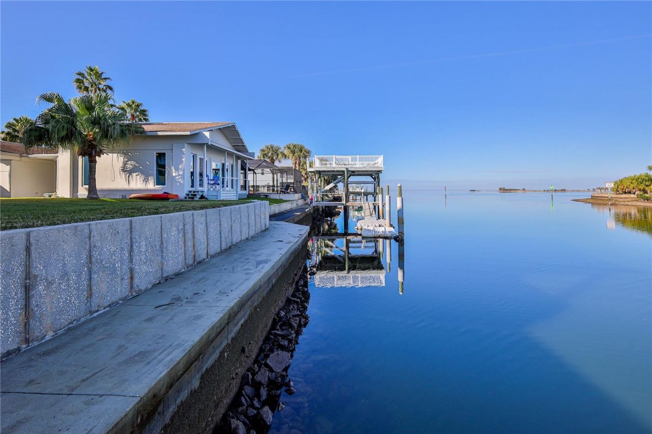 3409 Gulf Winds Circle, Hernando Beach, FL 34607 Photo