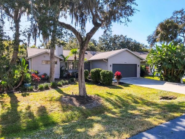 4594 TRAILS DRIVE, SARASOTA, FL 34232