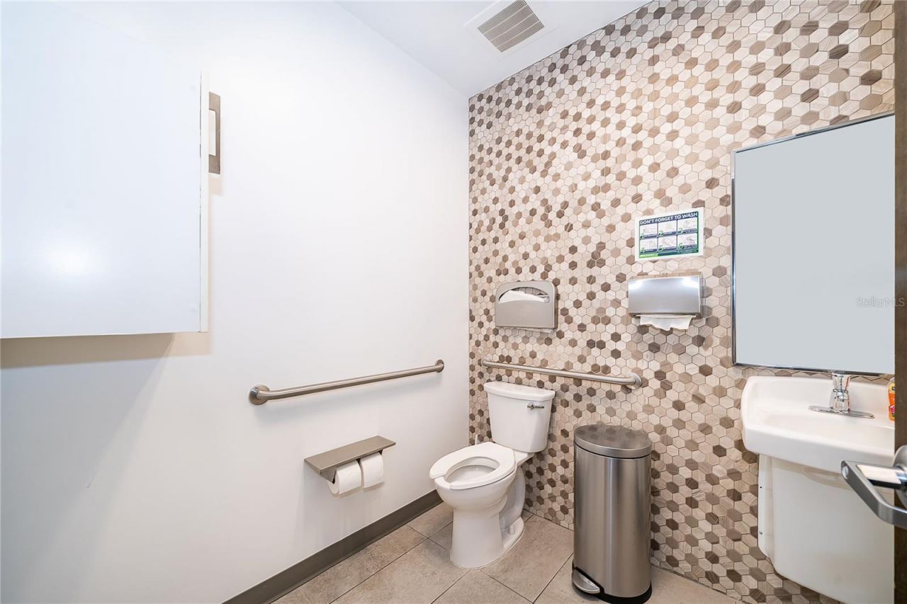 7560 Red Bug Lake Rd, Unit 2014, Oviedo, FL 32765 Photo