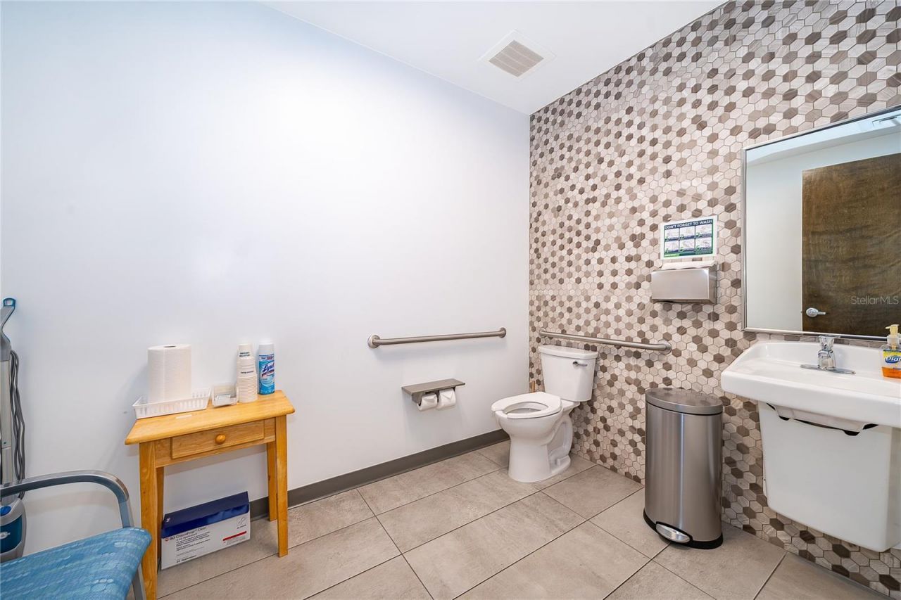 7560 Red Bug Lake Rd, Unit 2014, Oviedo, FL 32765 Photo