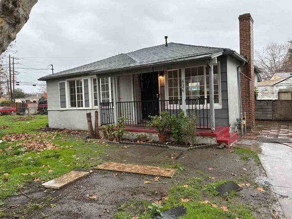 626 626 La Prenda Dr, Oakland, CA 94603