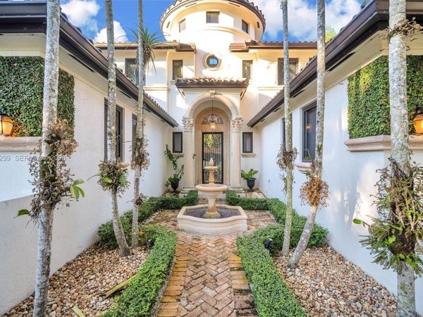 627 Alcazar Ave, Coral Gables, FL 33134