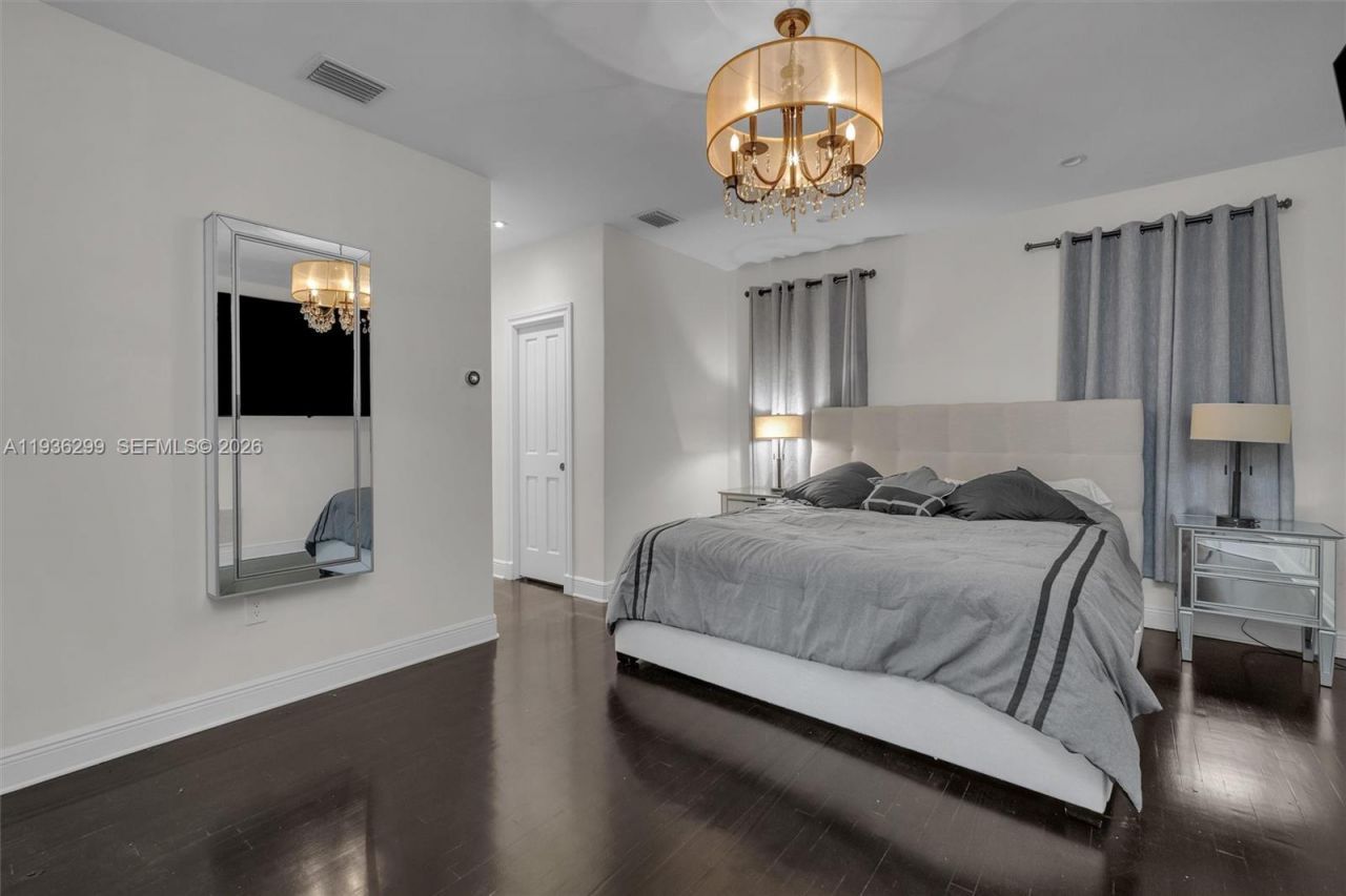 627 Alcazar Ave, Coral Gables, FL 33134 Photo