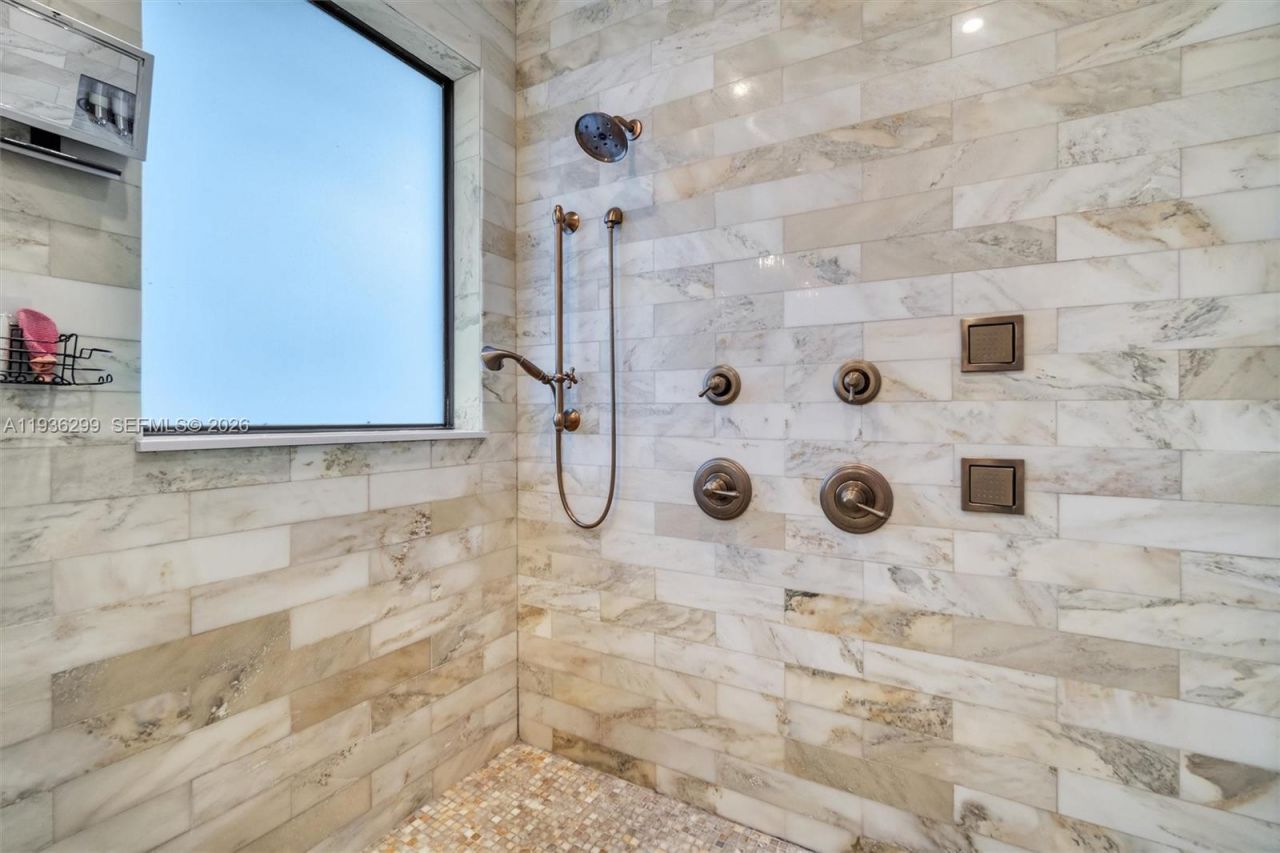 627 Alcazar Ave, Coral Gables, FL 33134 Photo