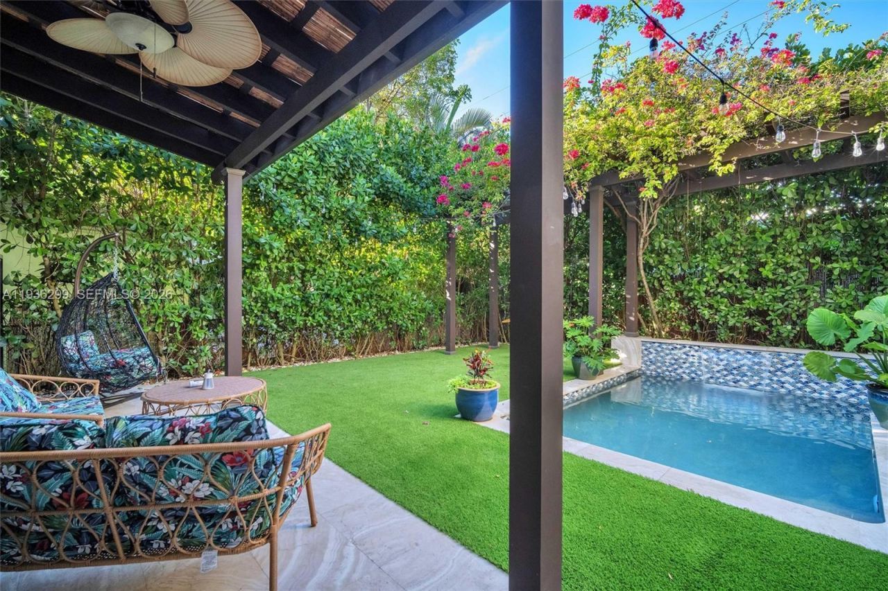 627 Alcazar Ave, Coral Gables, FL 33134 Photo