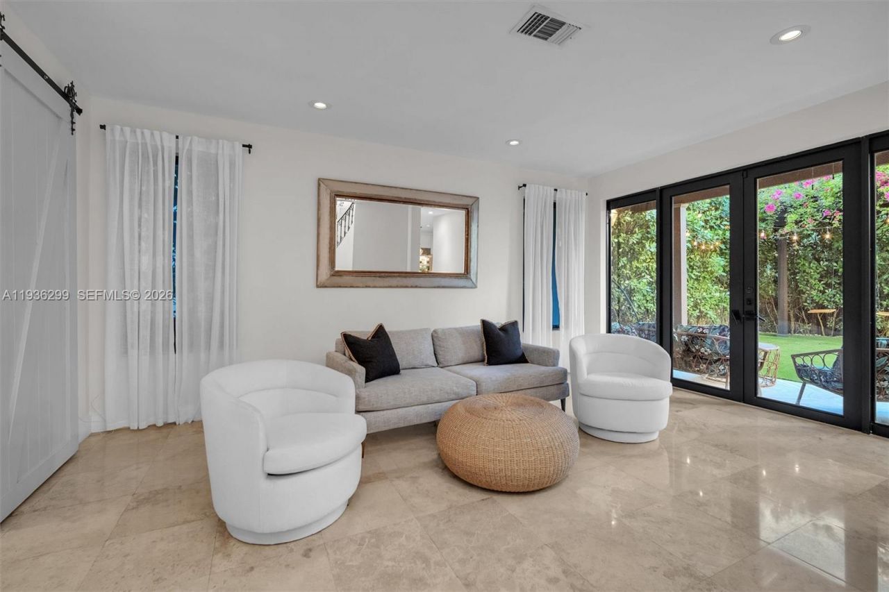 627 Alcazar Ave, Coral Gables, FL 33134 Photo