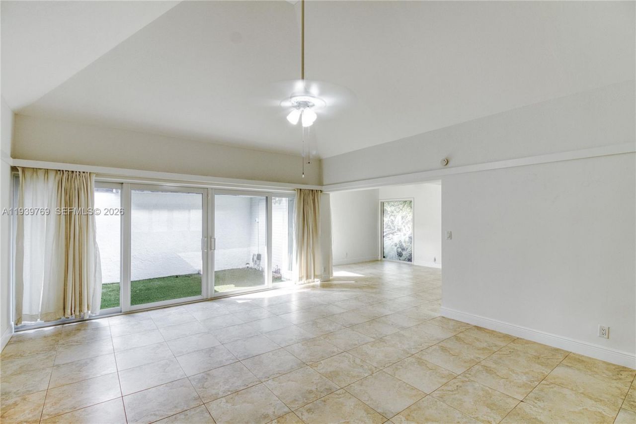 4806 Banyan Ln, Tamarac, FL 33319 Photo