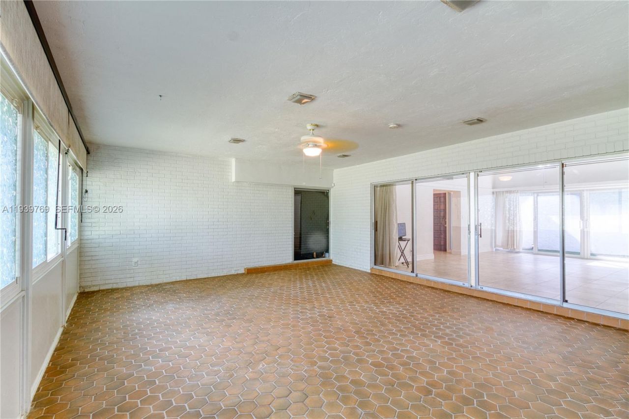 4806 Banyan Ln, Tamarac, FL 33319 Photo