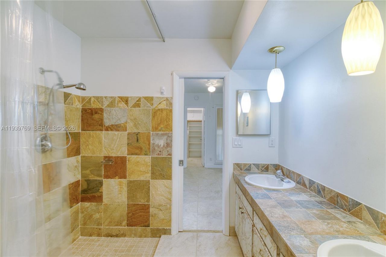 4806 Banyan Ln, Tamarac, FL 33319 Photo