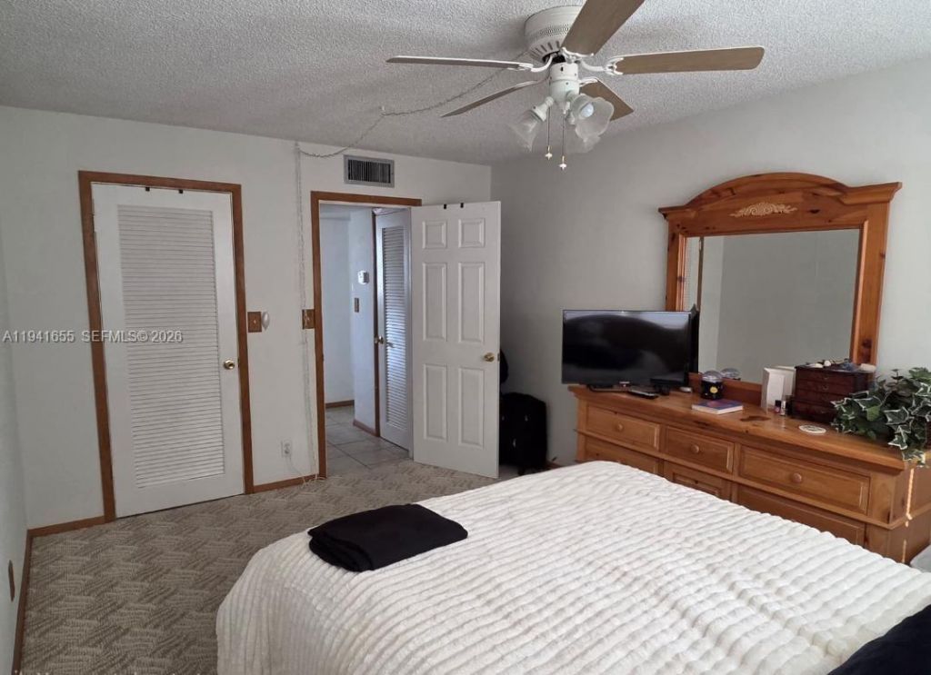 2950 W Sunrise Lakes Dr, Unit 208, Sunrise, FL 33322 Photo