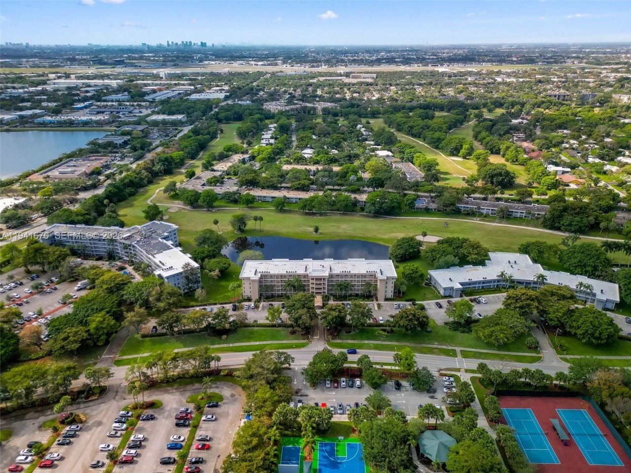 4030 W Palm Aire Dr , Unit 408, Pompano Beach, FL 33069 Photo