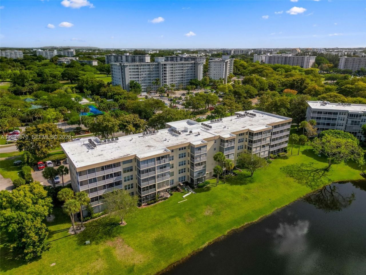 4030 W Palm Aire Dr , Unit 408, Pompano Beach, FL 33069 Photo