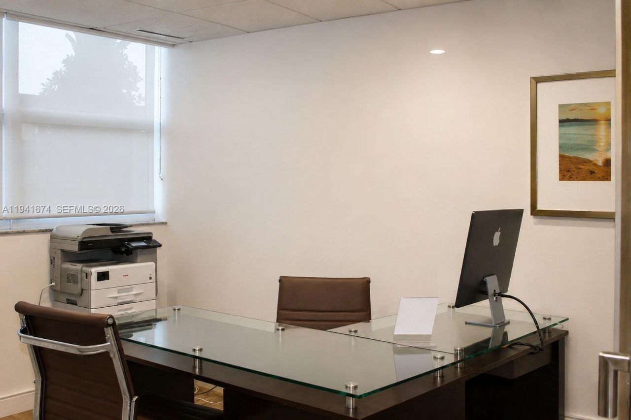 650 West Ave, Unit 810, Miami Beach, FL 33139 Photo